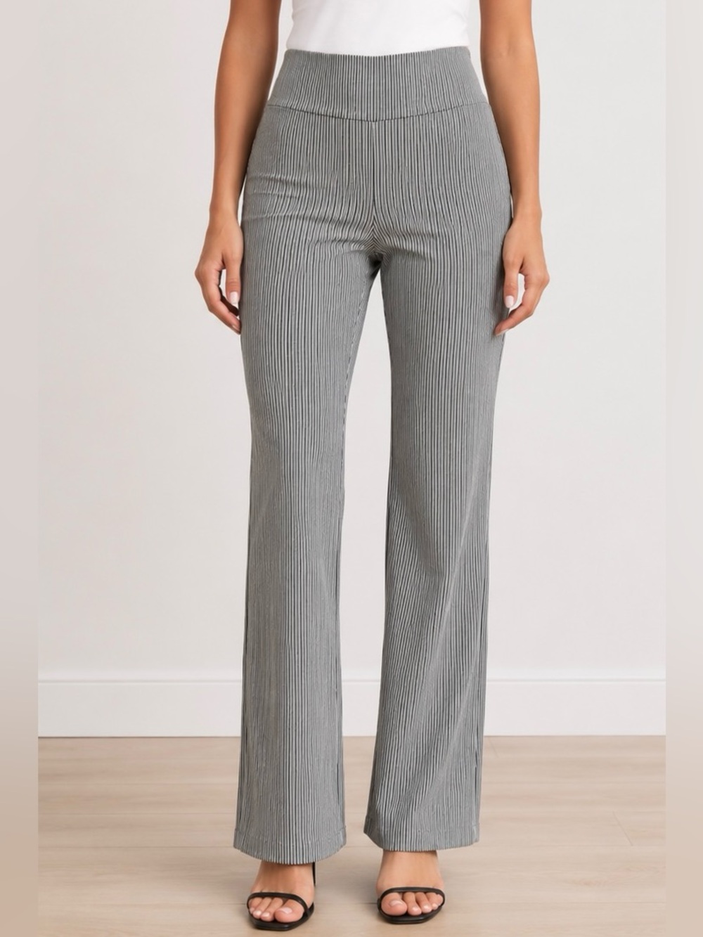 NWT Elliott Lauren Black White Stripe Pull On Wide Leg Pants Women’s Size 4 USA